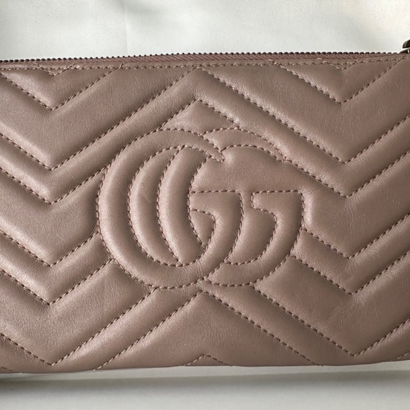 Gucci Wallet on Chain - Picture 4 of 6